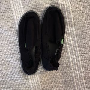 SIDEWALK SURFER Sanuks, with fur inside